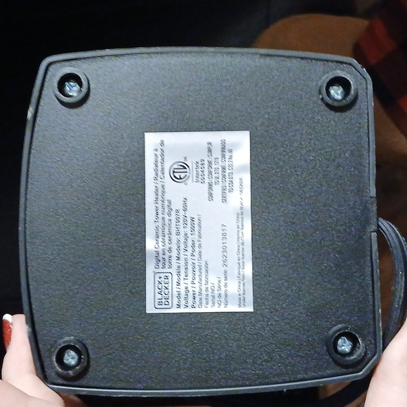 Black & Decker Black Tower Heater - Picture 4 of 4